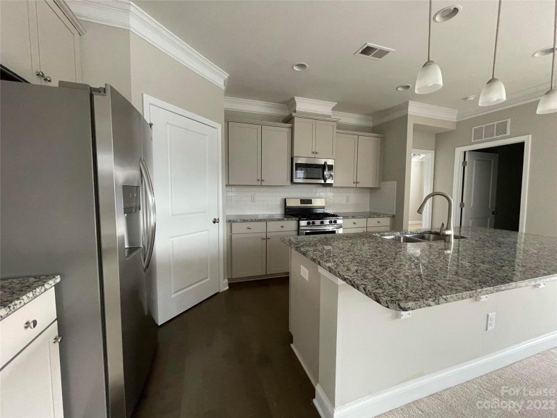 Property image 4 at 7849 Fountaingrass Lane, Sherrills Ford, NC 28673