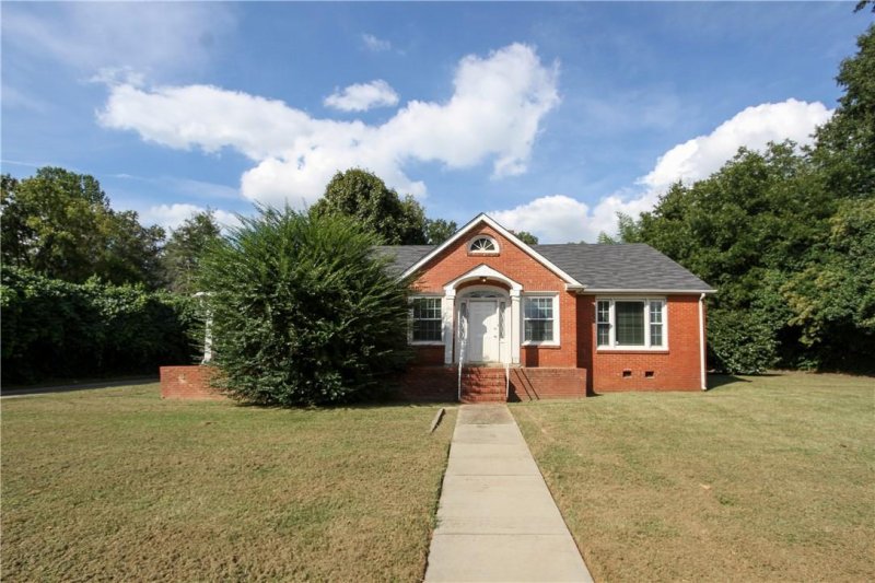 Property image 2 at 1238 West Boulevard, Charlotte, NC 28208