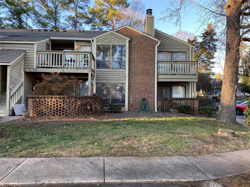 Property image 2 at 1600 Sharon Road, Charlotte, NC 28210