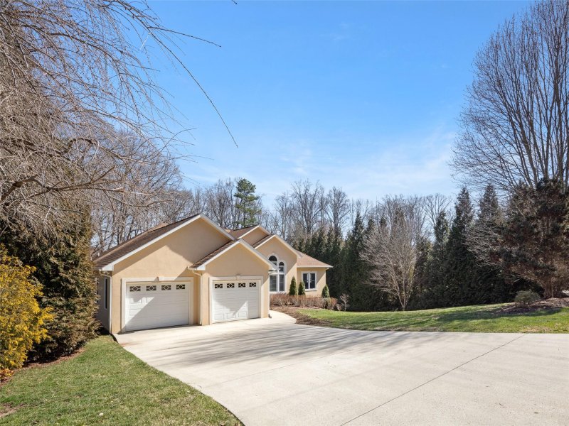 Property image 3 at 321 Scarlet Tanager Court, Arden, NC 28704