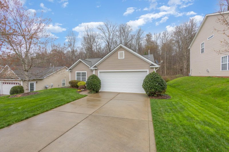 Property image 3 at 552 River View Drive, Lowell, NC 28098