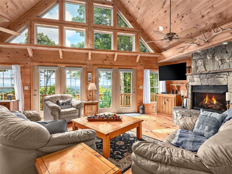 Property image 3 at 197 Penny Lane, Mars Hill, NC 28754