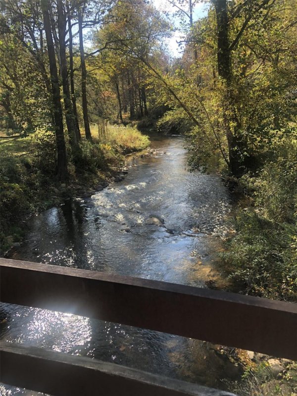 Property image 5 at 70 Crossings Circle, Fairview, NC 28730