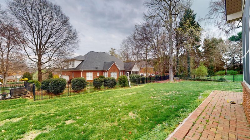 Property image 2 at 3518 Lincoln Lane, Gastonia, NC 28056