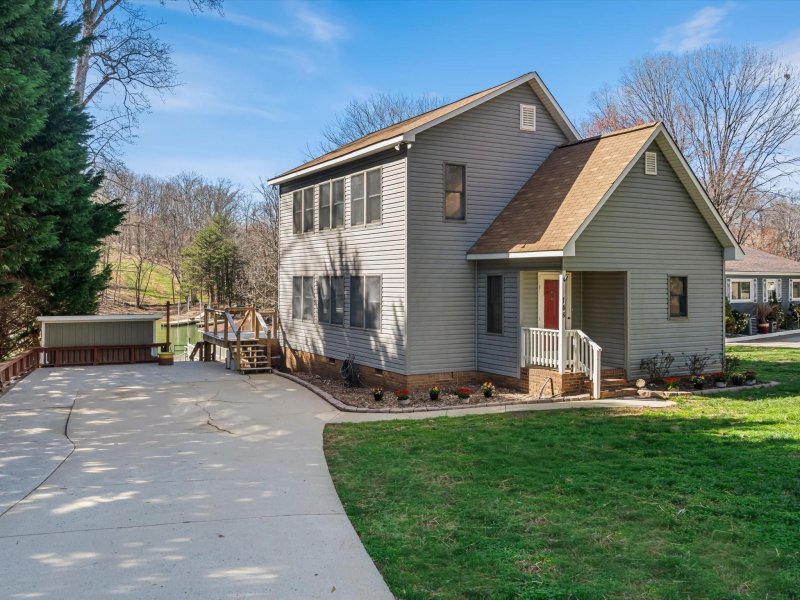 Property image 2 at 148 Gondola Road, Mooresville, NC 28117