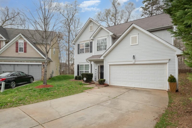 Property image 2 at 707 Harrier Road, Charlotte, NC 28216