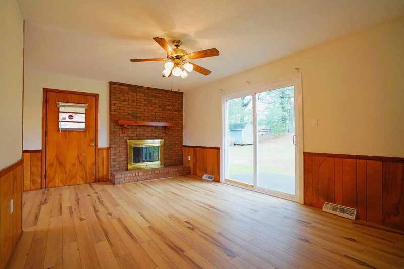 Property image 3 at 915 Woods Drive, Statesville, NC 28677