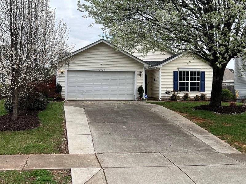 Property image 4 at 1412 Galesburg Street, Charlotte, NC 28216