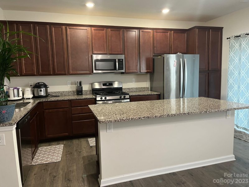 Property image 2 at 7042 Jane Parks Way, Charlotte, NC 28217