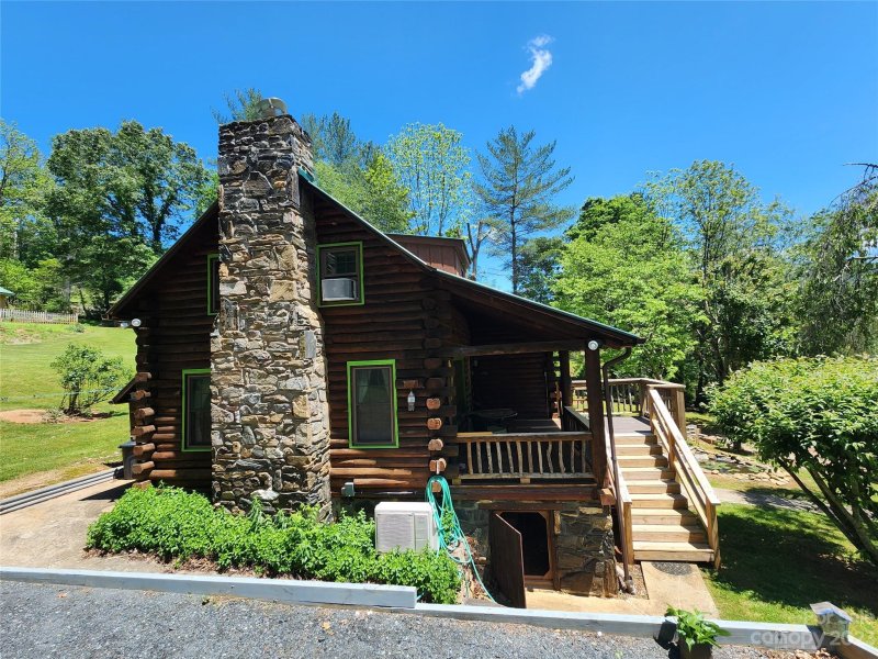 Property image 4 at 224 Echo Hill Drive, Green Mountain, NC 28740