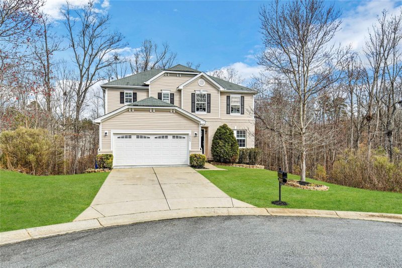 Property image 2 at 10625 Bur Oak Drive, Charlotte, NC 28214