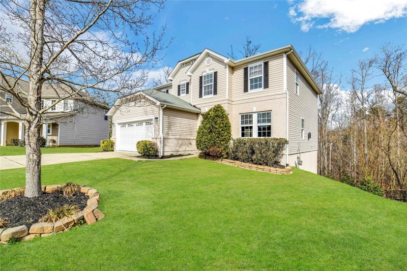 Property image 3 at 10625 Bur Oak Drive, Charlotte, NC 28214