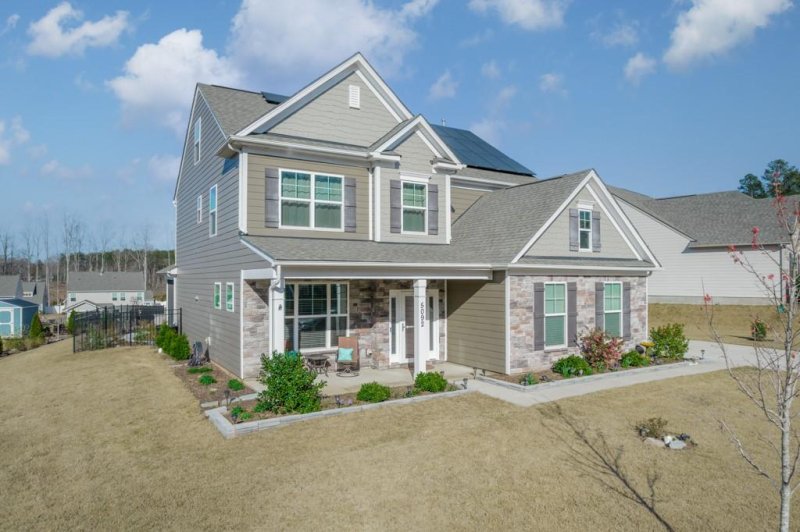 Property image 3 at 5092 Devonshire Road, Denver, NC 28037