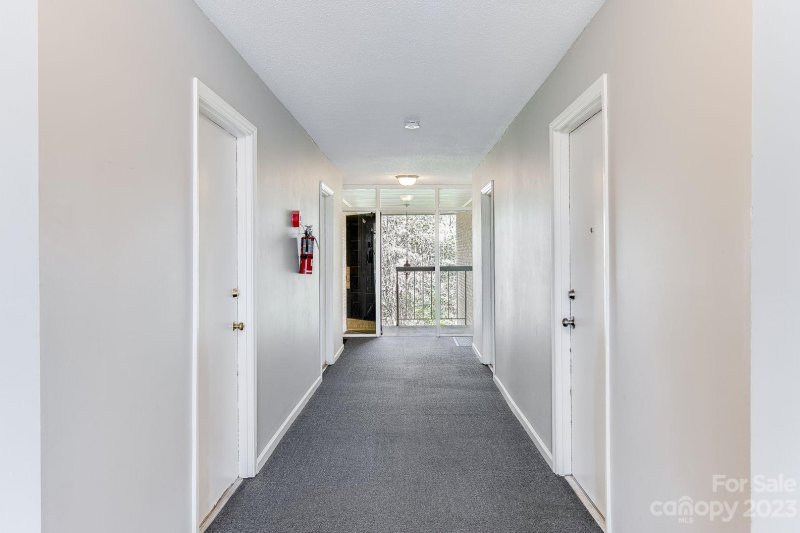 Property image 3 at 4736 Hedgemore Drive, Charlotte, NC 28209