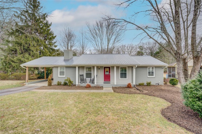 101 Summerglen Drive