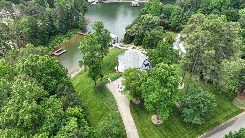 Property image 4 at 211 Bullfinch Road, Mooresville, NC 28117