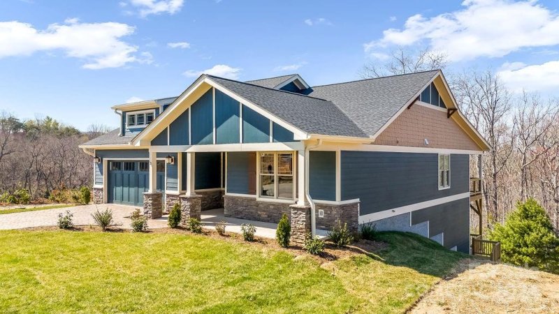 Property image 3 at 3 Craftsman Overlook Ridge, Arden, NC 28704