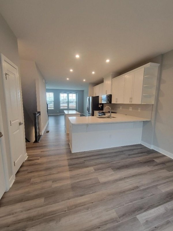 Property image 5 at 3633 Tryon Street, Charlotte, NC 28217