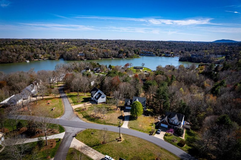 Property image 5 at 5790 Crown Terrace, Hickory, NC 28601