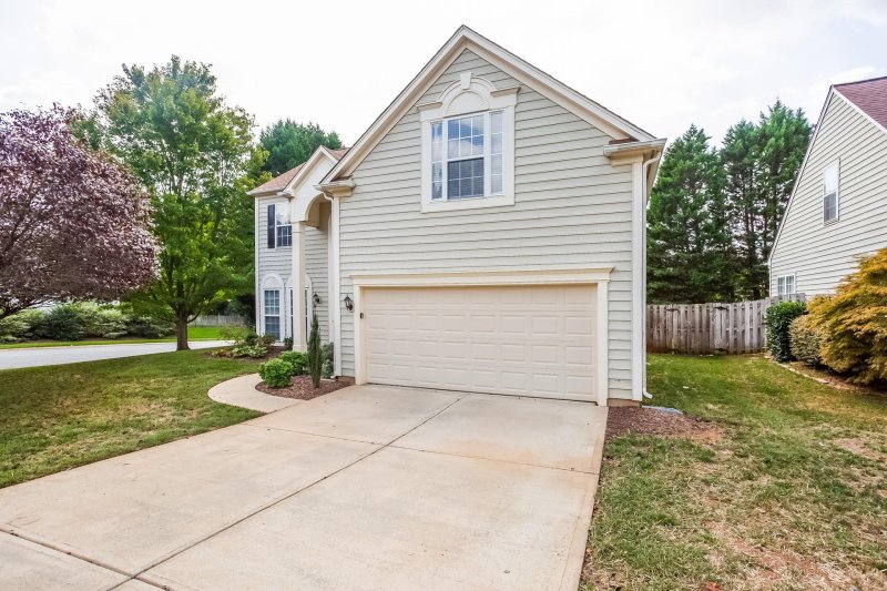 Property image 4 at 9322 Shepparton Drive, Huntersville, NC 28078