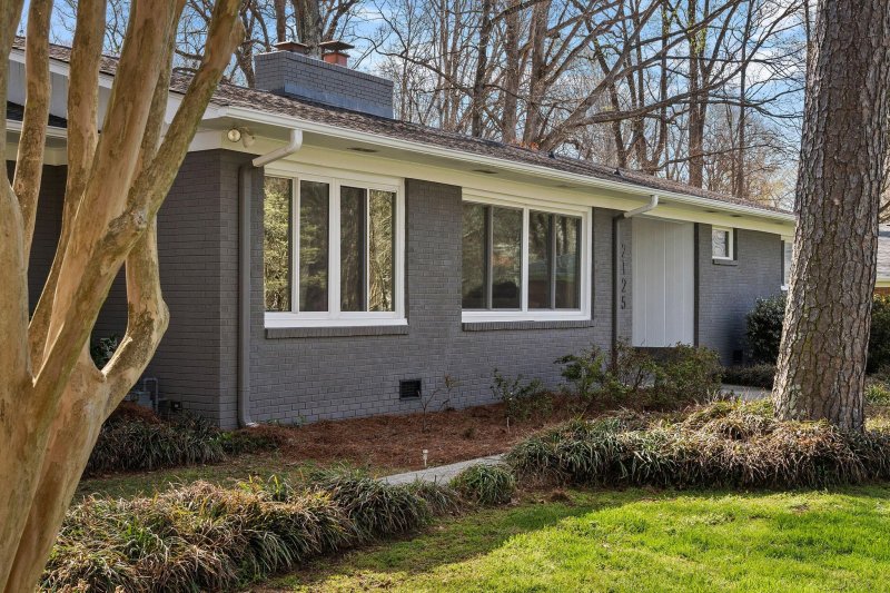 Property image 2 at 2125 Granada Drive, Charlotte, NC 28226