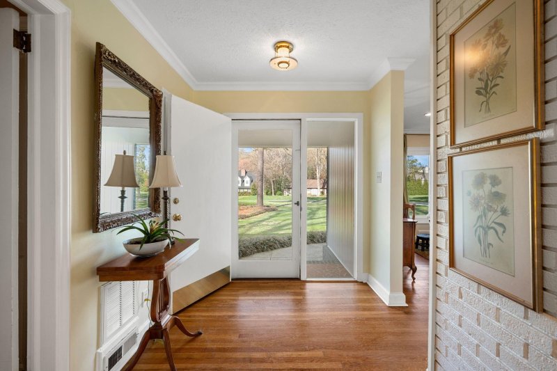 Property image 4 at 2125 Granada Drive, Charlotte, NC 28226