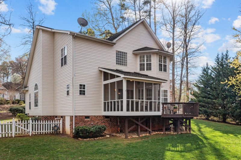 Property image 5 at 8844 Fultram Lane, Mint Hill, NC 28227