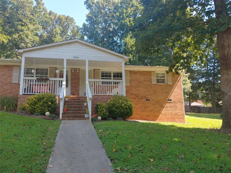 2316 Woodbridge Drive