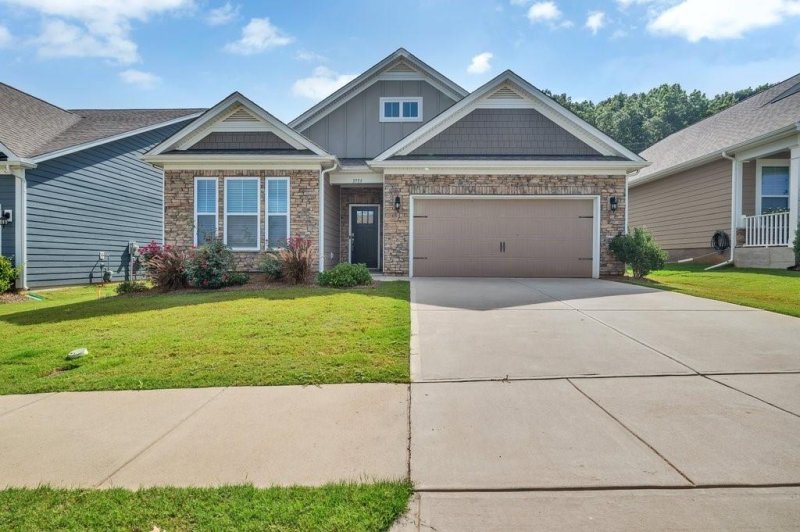 3753 Norman View Drive