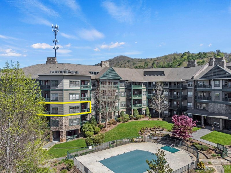 Property image 2 at 9 Kenilworth Knoll, Asheville, NC 28805