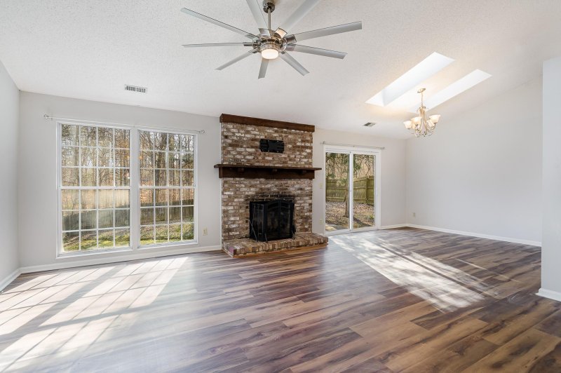 Property image 4 at 11100 Deerpath Court, Charlotte, NC 28262