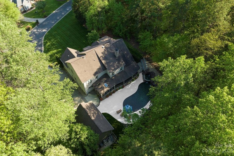 Property image 5 at 227 Wildwood Cove Drive, Mooresville, NC 28117