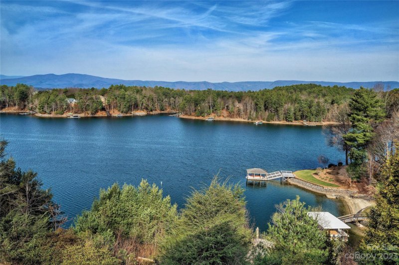 Property image 4 at 1779 Waterford Way, Morganton, NC 28655