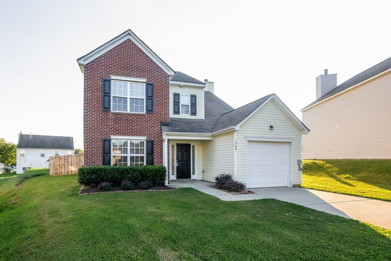 Property image 4 at 1360 Sinai Place, Concord, NC 28027