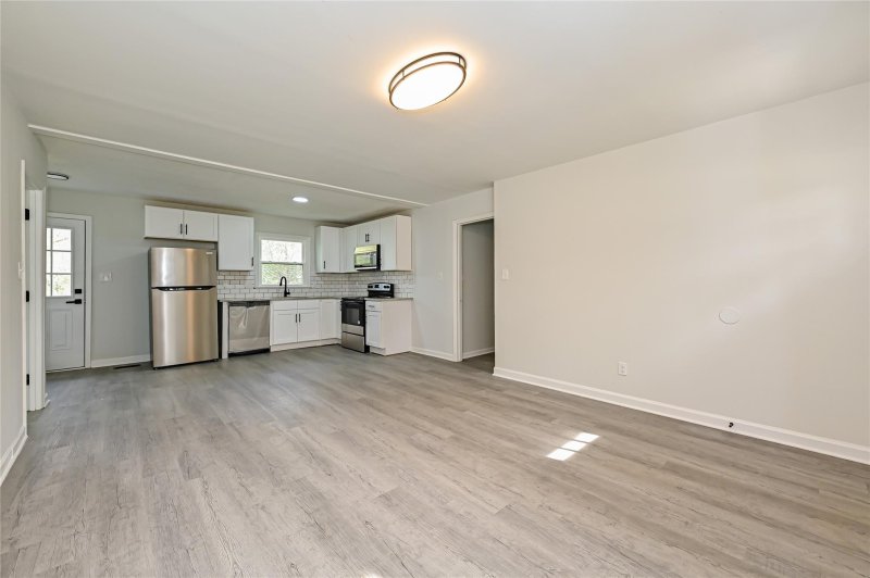 Property image 5 at 5117 Caravel Court, Charlotte, NC 28215