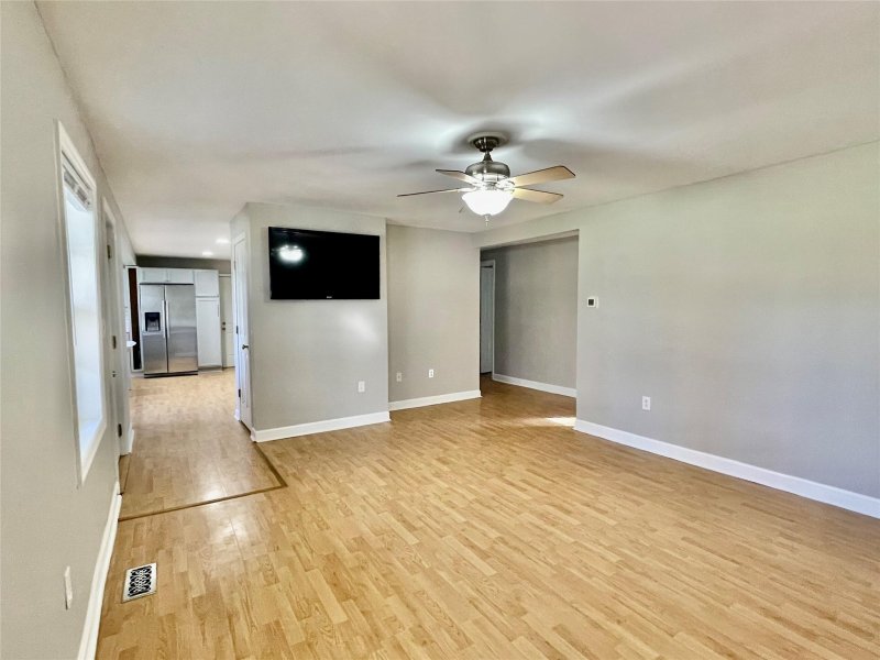 Property image 4 at 2123 Arlington Place, Hendersonville, NC 28791