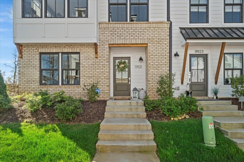 Property image 2 at 11921 Fiddlers Roof Lane, Charlotte, NC 28277