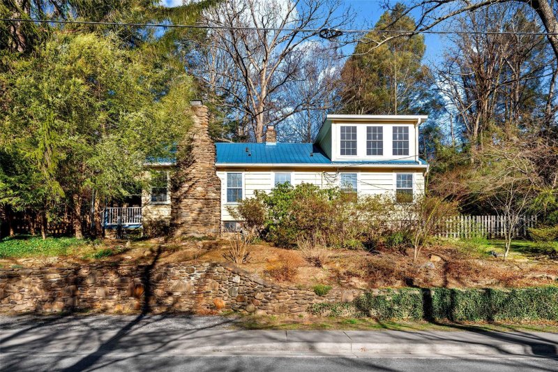 Property image 2 at 120 Cragmont Road, Black Mountain, NC 28711