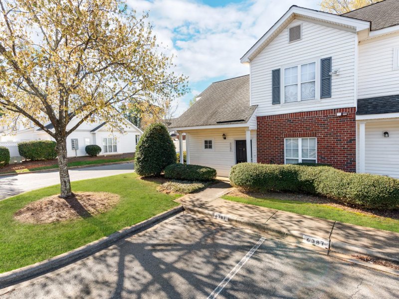 Property image 2 at 6387 Mallard View Lane, Charlotte, NC 28269