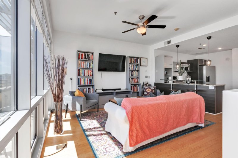 Property image 5 at 1133 Metropolitan Avenue, Charlotte, NC 28204