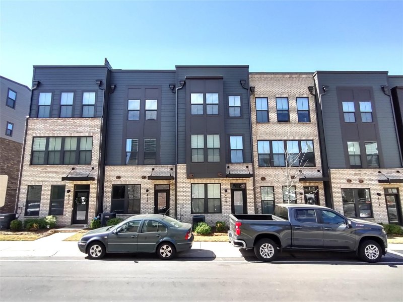Property image 3 at 424 Music Hall Way, Charlotte, NC 28203