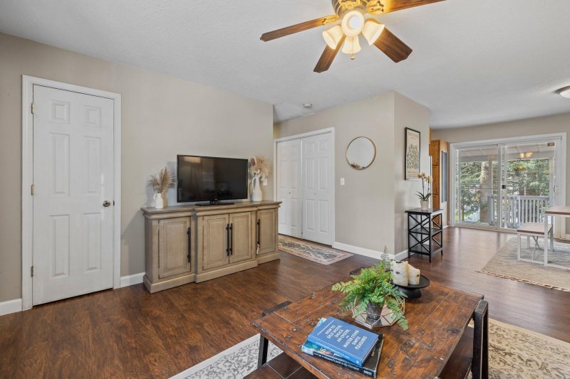 Property image 4 at 24 Evelake Drive, Asheville, NC 28806