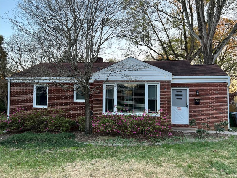 Property image 2 at 3413 Airlie Street, Charlotte, NC 28205