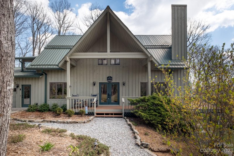 Property image 3 at 352 Cherokee Circle, Lake Toxaway, NC 28747