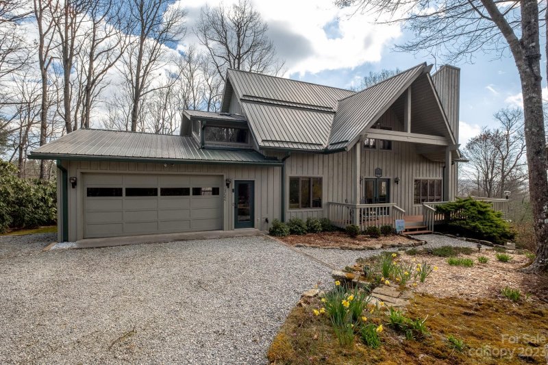 Property image 4 at 352 Cherokee Circle, Lake Toxaway, NC 28747