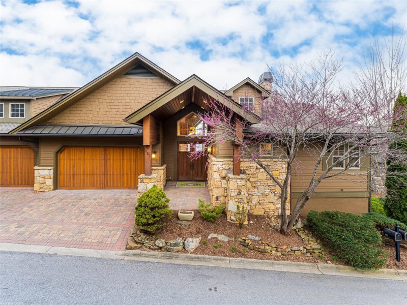 Property image 3 at 127 Points West Drive, Asheville, NC 28804