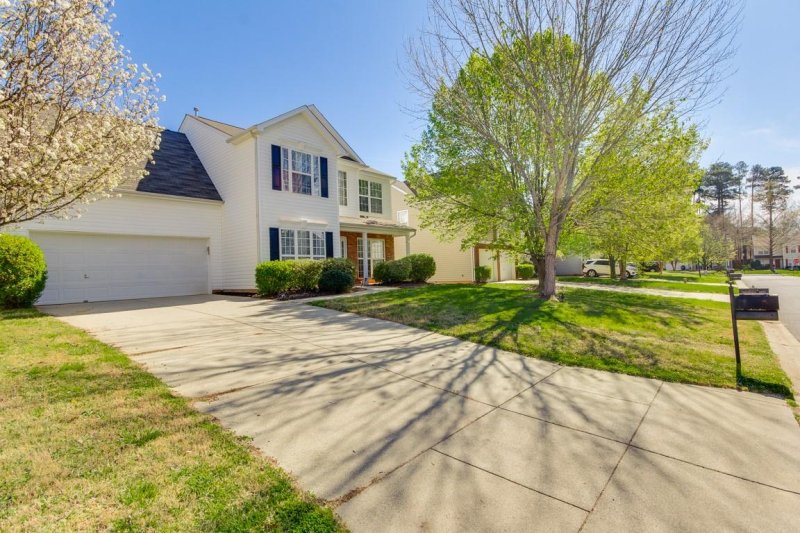 Property image 3 at 11026 Treebranch Drive, Charlotte, NC 28216