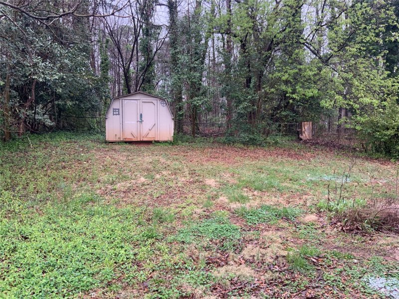 Property image 4 at 1901 Finchley Drive, Charlotte, NC 28215