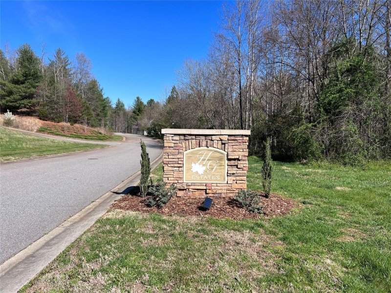 Property image 4 at 207 Henrys Glen Drive, Morganton, NC 28655