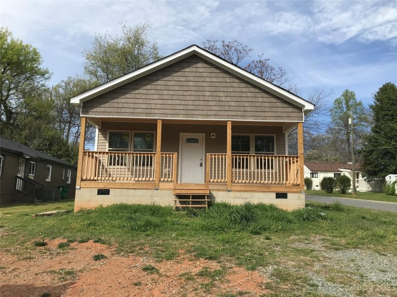 Property image 2 at 2000 Grier Avenue, Charlotte, NC 28216